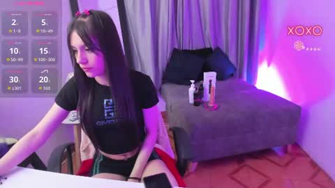 Snapshot of tiinajonus_ chatting on July 7, 2026, 3:53 am tiinajonus_ online show from July 7, 2026, 3:53 am