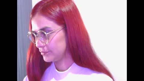 Snapshot of tiiny_emiily chatting on April 26, 2026, 12:52 am TIINY Special show when it reaches 10000 flowers online show from April 26, 2026, 12:52 am