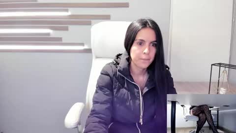 tiinyangel online show from February 10, 2026, 1:48 pm