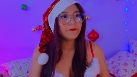 Snapshot of tilatequilas chatting on December 15, 2024, 7:35 am Tila Tequila online show from December 15, 2024, 7:35 am