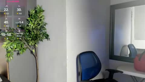 Snapshot of tim__fox chatting on June 18, 2026, 11:47 am Tim Fox online show from June 18, 2026, 11:47 am