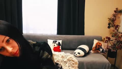 Luisa online show from February 26, 2025, 12:14 pm