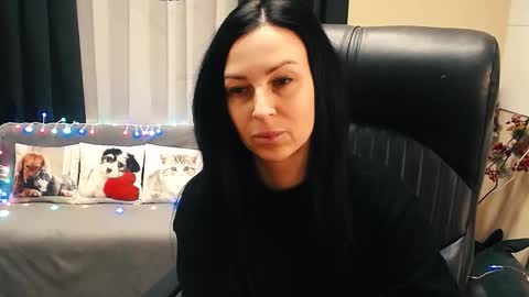 Luisa online show from January 5, 2026, 5:27 pm