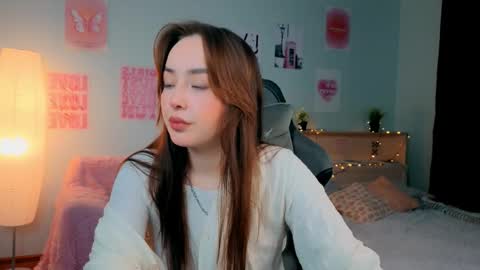 Snapshot of timewithout chatting on February 3, 2026, 7:52 pm Mia online show from February 3, 2026, 7:52 pm