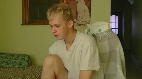 Tim WhiteS online show from October 15, 2025, 7:41 am