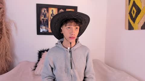 Snapshot of timothy_ross chatting on January 5, 2025, 7:39 pm Timothy 21 years old online show from January 5, 2025, 7:39 pm