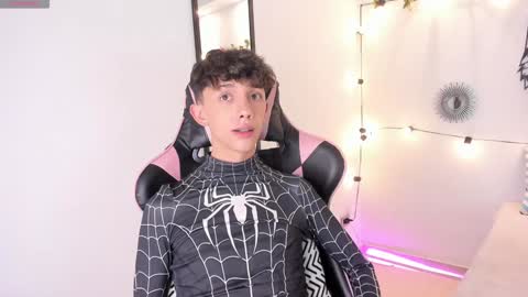 Snapshot of timothy_ross chatting on January 16, 2025, 12:12 am Timothy 21 years old online show from January 16, 2025, 12:12 am