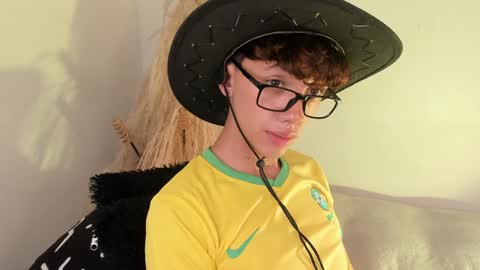 Snapshot of timothy_ross chatting on February 7, 2025, 11:24 pm Timothy 21 years old online show from February 7, 2025, 11:24 pm