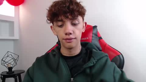 Snapshot of timothy_ross chatting on February 10, 2025, 7:58 am Timothy 21 years old online show from February 10, 2025, 7:58 am