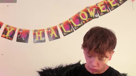 Snapshot of timothy_ross chatting on October 29, 2025, 7:37 pm Timothy 21 years old online show from October 29, 2025, 7:37 pm