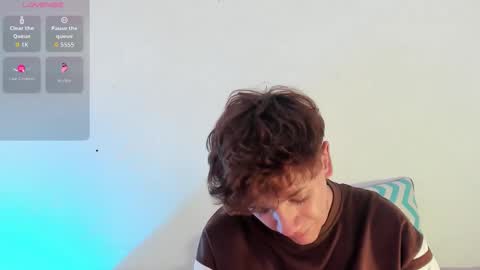 Snapshot of timothy_ross chatting on November 17, 2025, 8:25 pm Timothy 21 years old online show from November 17, 2025, 8:25 pm