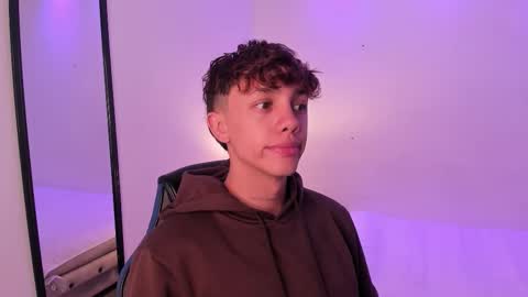 Snapshot of timothy_ross chatting on December 1, 2025, 8:36 pm Timothy 21 years old online show from December 1, 2025, 8:36 pm