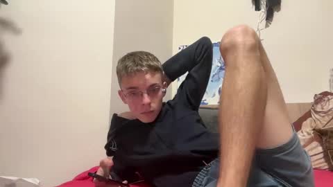 Snapshot of timveret chatting on December 1, 2024, 10:53 pm Wizard online show from December 1, 2024, 10:53 pm