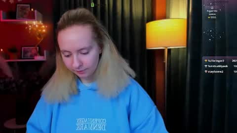 tina_golden1 online show from April 21, 2026, 1:42 am