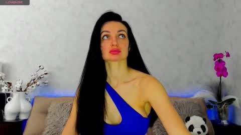 Snapshot of tina_mart chatting on March 23, 2026, 11:58 am Tina online show from March 23, 2026, 11:58 am