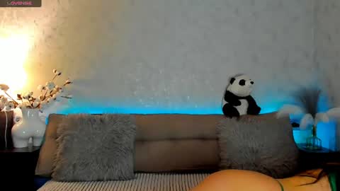 Snapshot of tina_mart chatting on June 24, 2026, 6:51 pm Tina online show from June 24, 2026, 6:51 pm