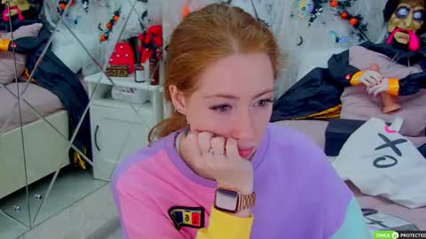 Tina online show from October 31, 2025, 4:02 am