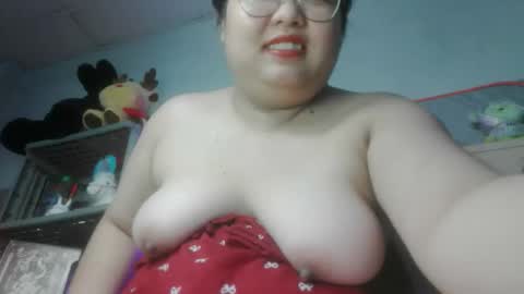 Snapshot of tini_bei chatting on May 8, 2026, 3:50 pm tini_bei online show from May 8, 2026, 3:50 pm