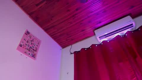 Snapshot of tinixmorgan chatting on February 19, 2026, 1:40 pm tinixmorgan online show from February 19, 2026, 1:40 pm