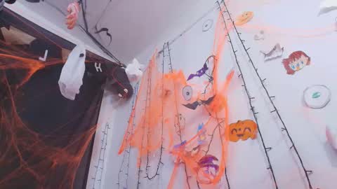 Snapshot of tinkerbell_1 chatting on October 21, 2025, 7:25 pm tinkerbell online show from October 21, 2025, 7:25 pm