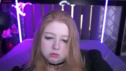 TinkerrBelll online show from April 11, 2026, 7:07 pm