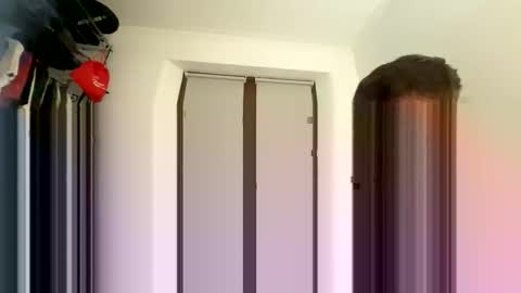 tinky0101 online show from October 27, 2025, 5:17 pm