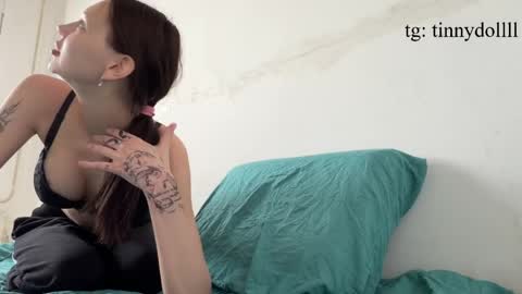 TinnyDoll online show from April 30, 2026, 11:49 am