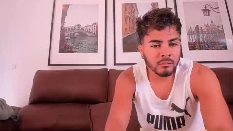 Snapshot of tinoclandestino chatting on December 15, 2024, 11:12 am tinoclandestino online show from December 15, 2024, 11:12 am