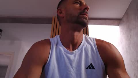 Snapshot of tinoclandestino chatting on October 5, 2025, 9:07 am tinoclandestino online show from October 5, 2025, 9:07 am