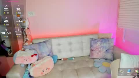 tiny_cora online show from November 30, 2025, 4:33 pm