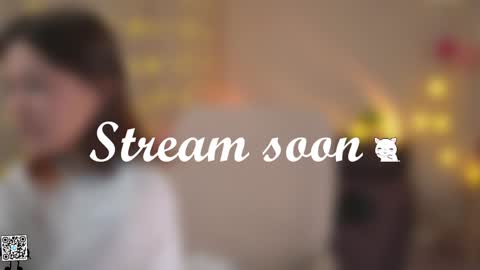 Snapshot of tiny_miracle chatting on February 8, 2025, 4:14 pm Lyssa online show from February 8, 2025, 4:14 pm