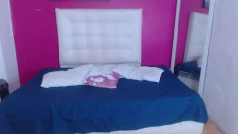 Snapshot of tiny_whore18 chatting on February 12, 2026, 6:41 am tiny_whore18 online show from February 12, 2026, 6:41 am