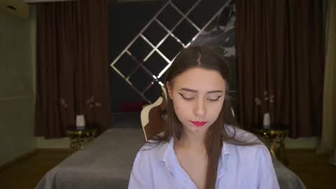 Snapshot of tinynataliee chatting on December 13, 2025, 9:53 pm tinynataliee online show from December 13, 2025, 9:53 pm