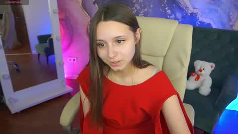 Snapshot of tinynataliee chatting on April 23, 2026, 1:24 pm tinynataliee online show from April 23, 2026, 1:24 pm
