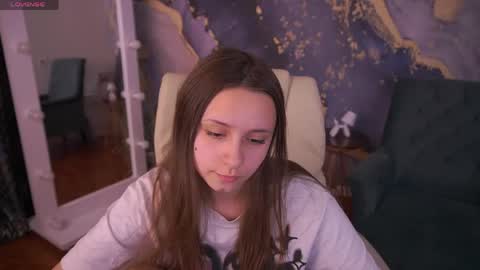 Snapshot of tinynataliee chatting on May 1, 2026, 2:21 pm tinynataliee online show from May 1, 2026, 2:21 pm