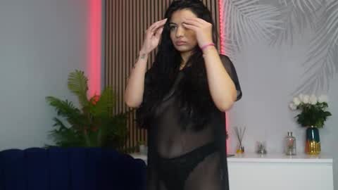 TinyVixen  online show from October 19, 2025, 4:02 am