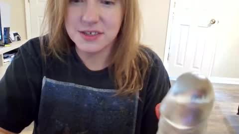 Snapshot of tinywithtiddies chatting on April 16, 2026, 4:35 am tinywithtiddies online show from April 16, 2026, 4:35 am