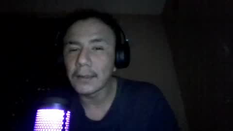 tinywolf0009 online show from May 6, 2026, 10:31 am