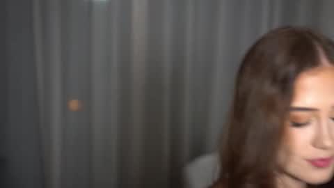 Snapshot of tinyxstar chatting on November 7, 2025, 6:19 pm Lili online show from November 7, 2025, 6:19 pm