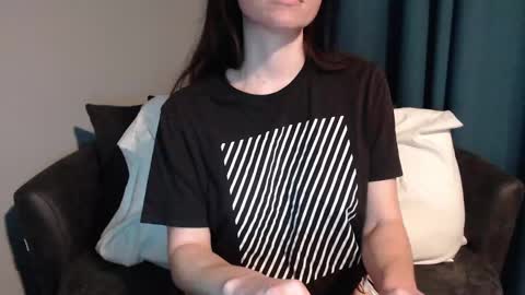 Snapshot of tinyytina chatting on March 12, 2025, 10:16 am TinyyTina online show from March 12, 2025, 10:16 am