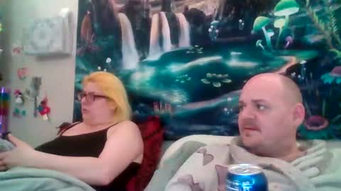 Snapshot of tipthekittenxo chatting on February 3, 2026, 8:08 am tipthekittenxo online show from February 3, 2026, 8:08 am