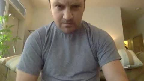 tiptop1088 online show from March 6, 2025, 3:13 pm