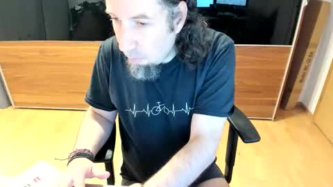 Snapshot of tirolerboy27 chatting on May 5, 2026, 7:05 am Tirolerboy27 online show from May 5, 2026, 7:05 am