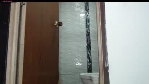 Snapshot of tita_dirty chatting on October 29, 2025, 4:53 pm tita_dirty online show from October 29, 2025, 4:53 pm