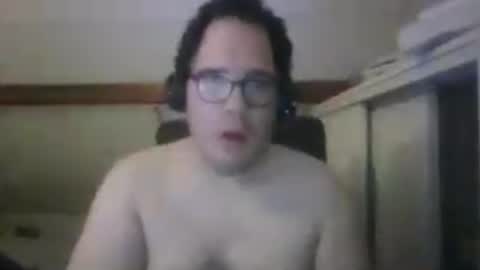 Snapshot of titeuf3855839553 chatting on July 1, 2026, 1:51 am titeuf3855839553 online show from July 1, 2026, 1:51 am