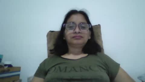 Ester online show from November 27, 2025, 11:18 pm