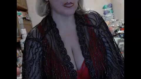 tittylina online show from November 15, 2025, 5:31 pm