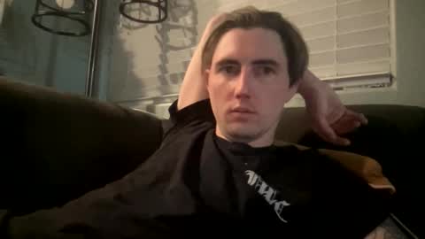 tlayne410 online show from October 27, 2025, 8:18 am