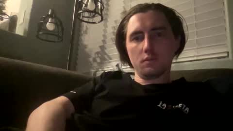 tlayne410 online show from April 18, 2026, 8:07 am