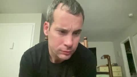 Snapshot of tleigh24 chatting on December 31, 2024, 12:32 am tleigh24 online show from December 31, 2024, 12:32 am